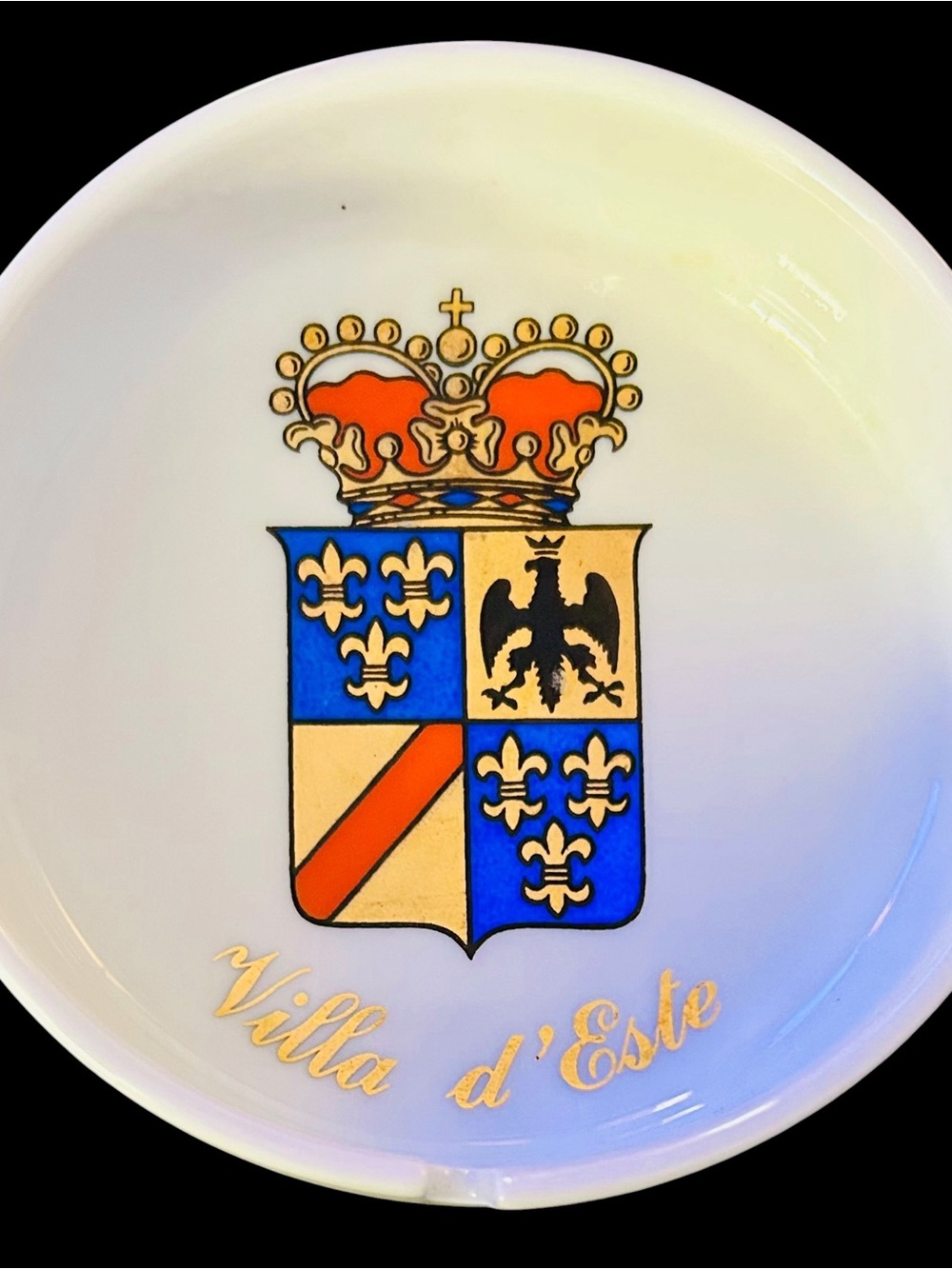 Villa d'Este Decorative Crest Plate in White and Blue